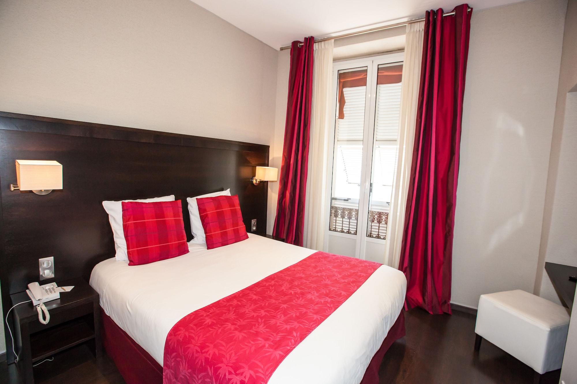 Отель Paris Rome Ментона Экстерьер фото